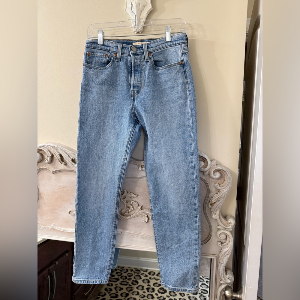Levi's Wedgie Straight Leg Jeans
